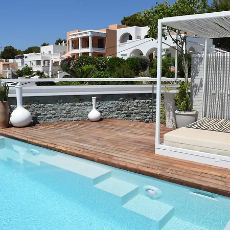Del Mar Villa *