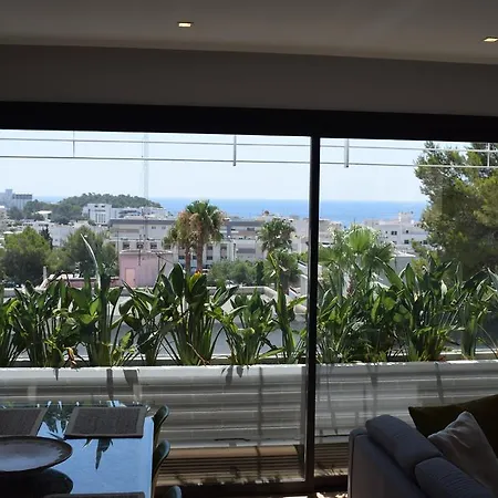 Del Mar Villa
